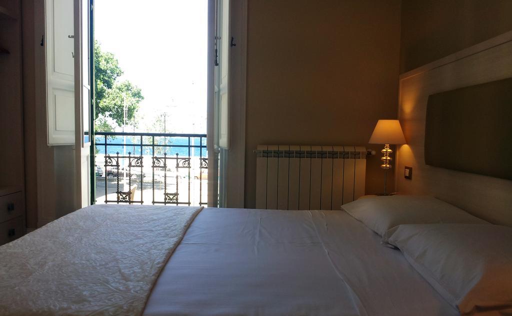 Opera Relais Bed and Breakfast Messina Exteriör bild